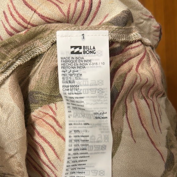 Billabong Light It Up Tropical Off Shoulder Blouse M NWT - Picture 10 of 11